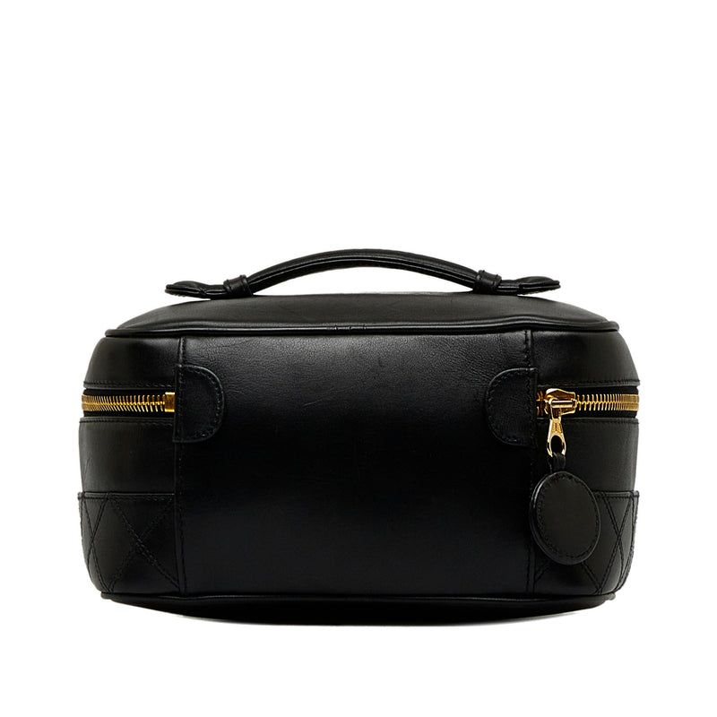 Chanel CC Vanity Bag (SHG-4hIqPQ)