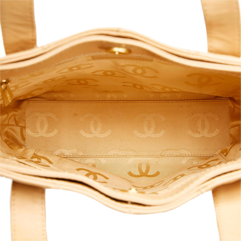 Chanel CC Wild Stitch Handbag (SHG-ICMs9I)