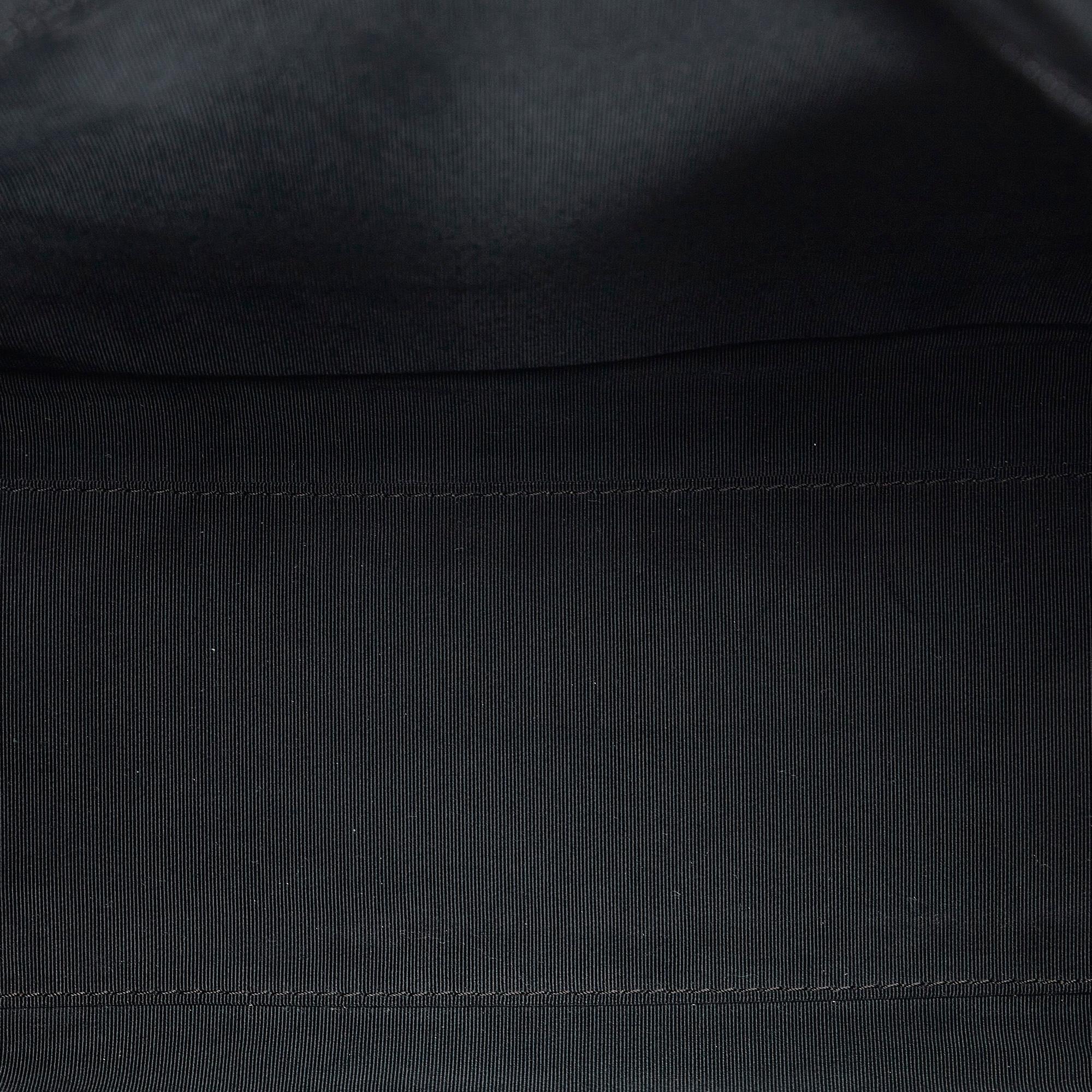 Chanel CC Wild Stitch Handbag (SHG-vbWh5u)