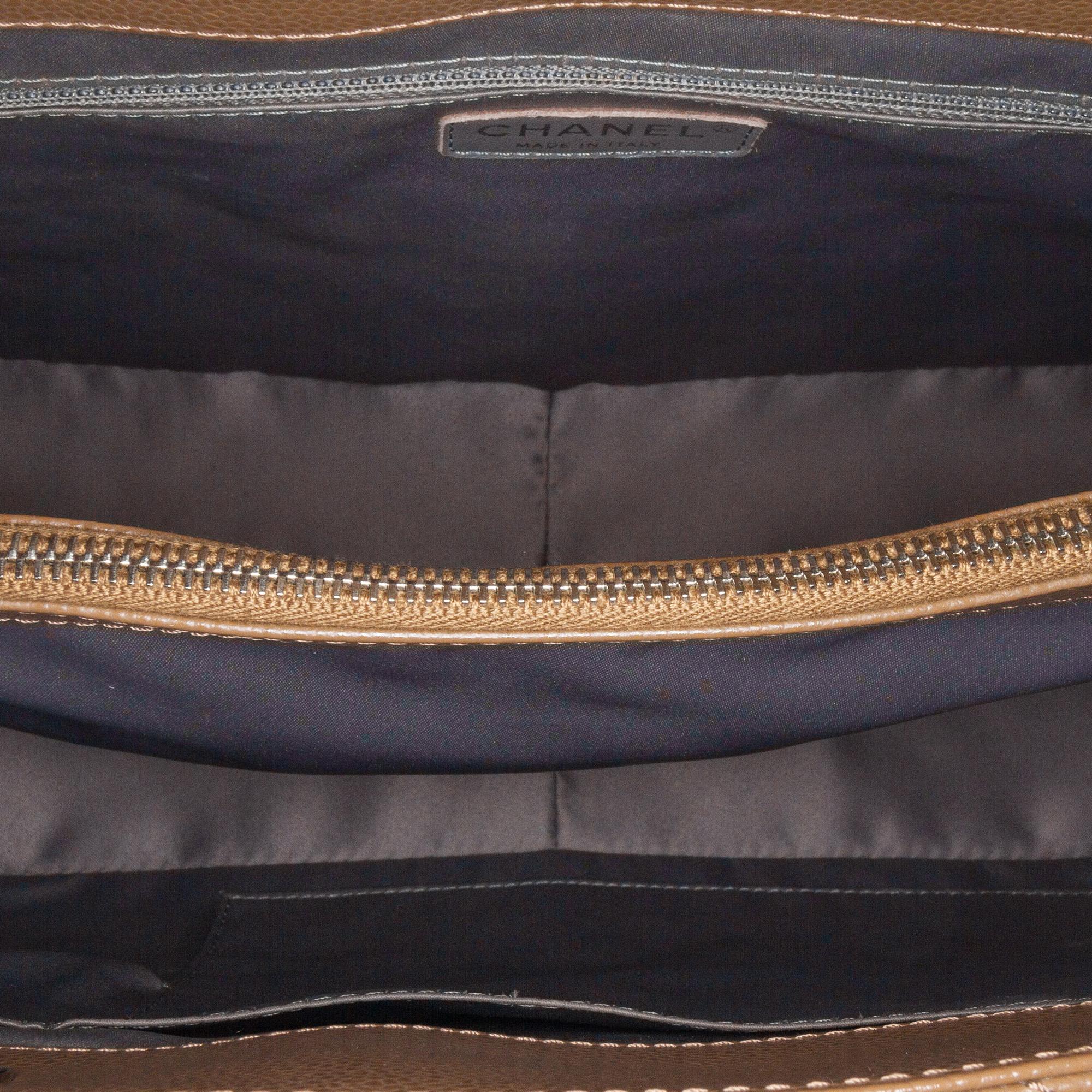 Chanel Caviar Grand Shopping Tote XL (SHG-7zXMLs)