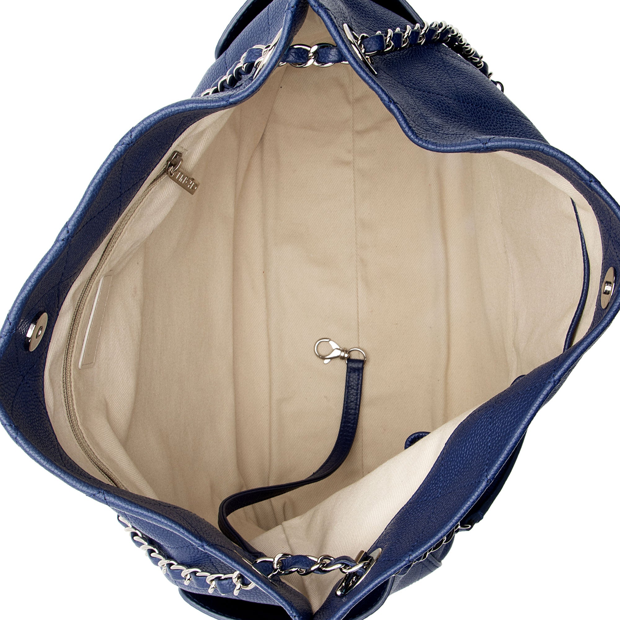 Chanel Caviar Leather CC Medium Pocket Hobo (SHF-FN0TcF)