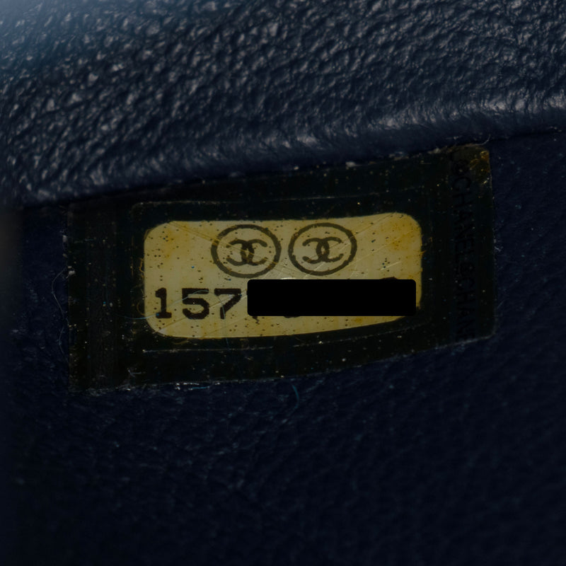 Chanel Caviar Leather Classic Maxi Double Flap Bag (SHF-U7Rzaz)