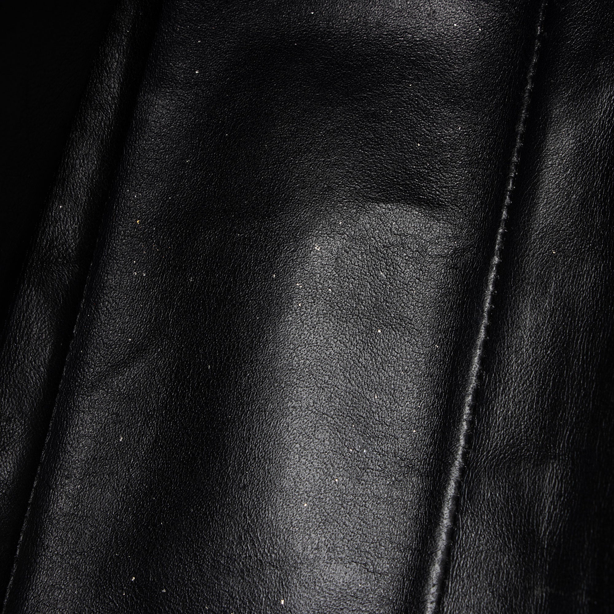 Chanel Caviar Leather Classic Maxi Single Flap Bag (SHF-tdUQSa)