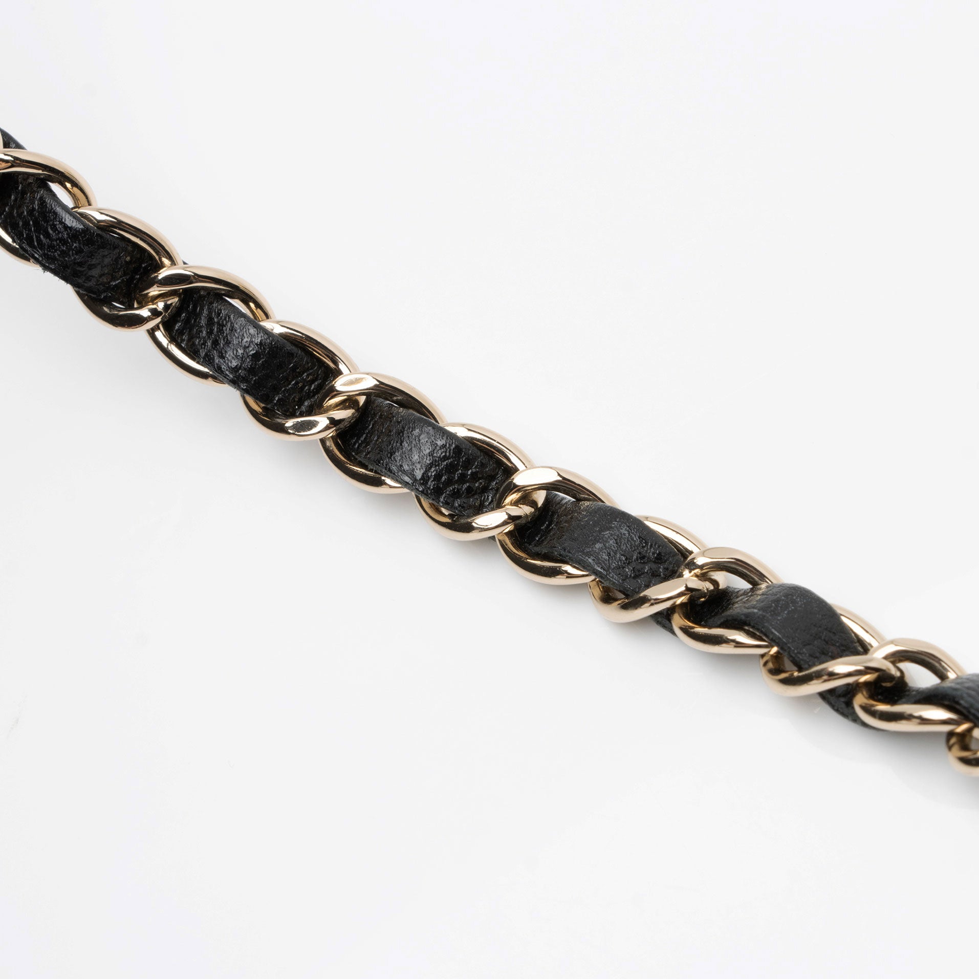 Chanel Caviar Leather Coco Top Handle Medium Flap Bag (SHF-xxvlCu)