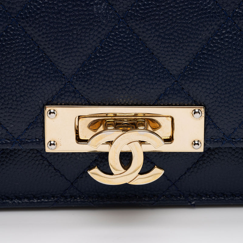 Chanel Caviar Leather Golden Class Wallet on Chain Bag (SHF-fsAuGH) – LuxeDH