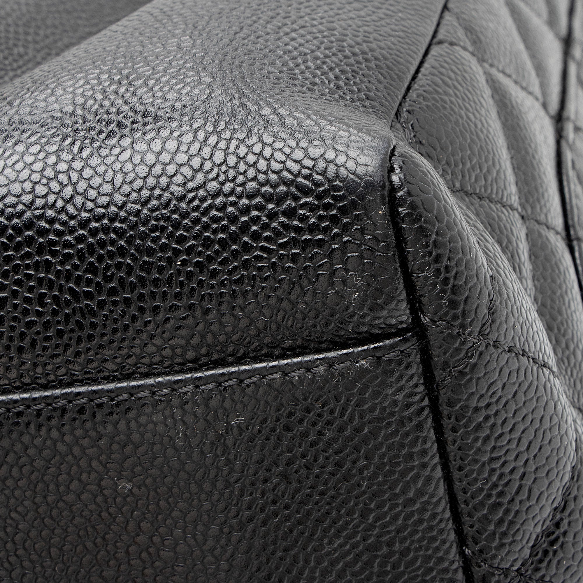 Chanel Caviar Leather Grand Shopping Tote (SHF-6g7uPR)