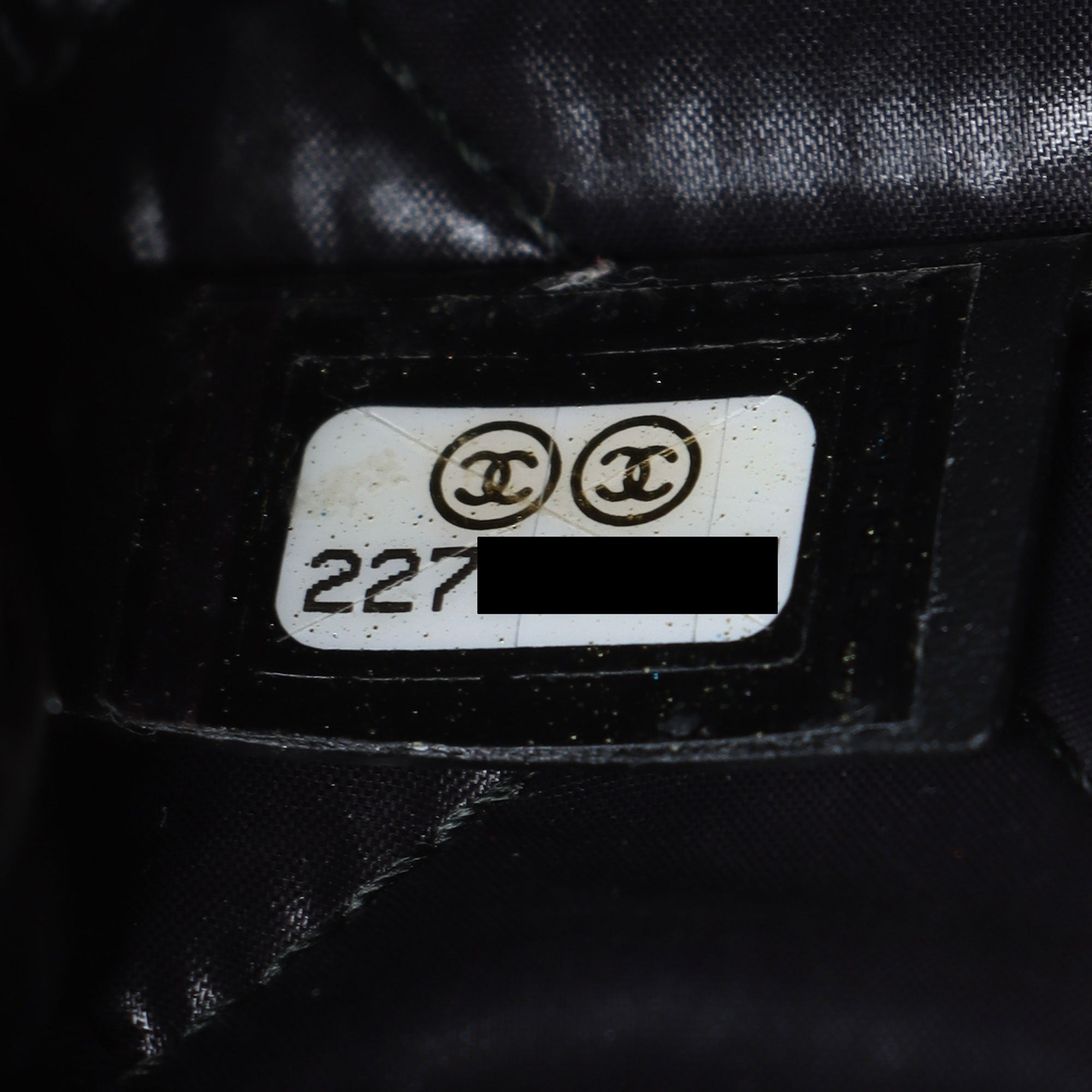 Chanel Caviar Leather Boy Medium O Case