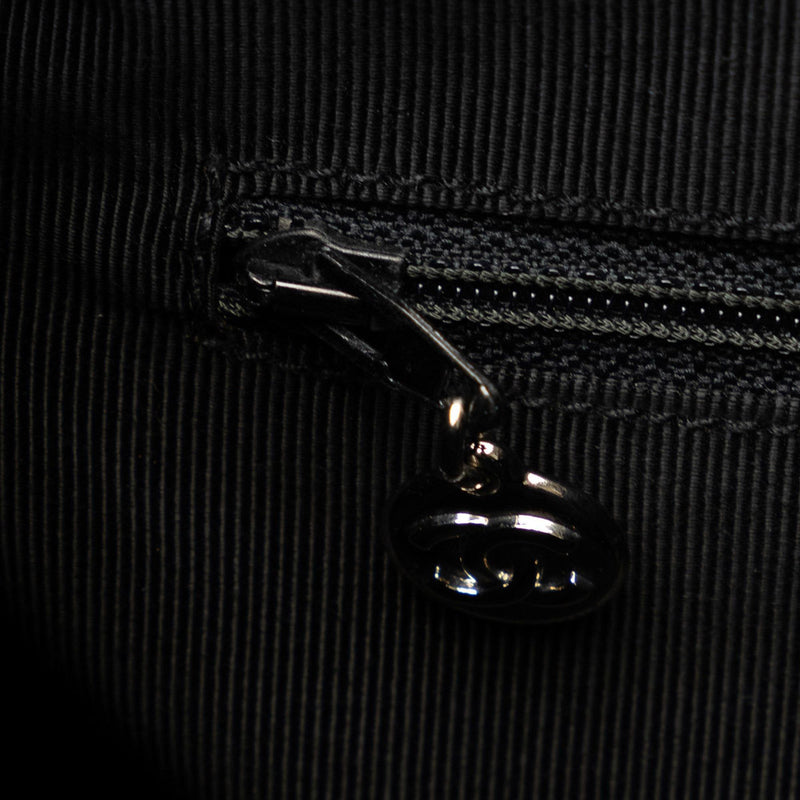 Chanel Caviar Leather Shoulder Bag (SHG-TR89E2)