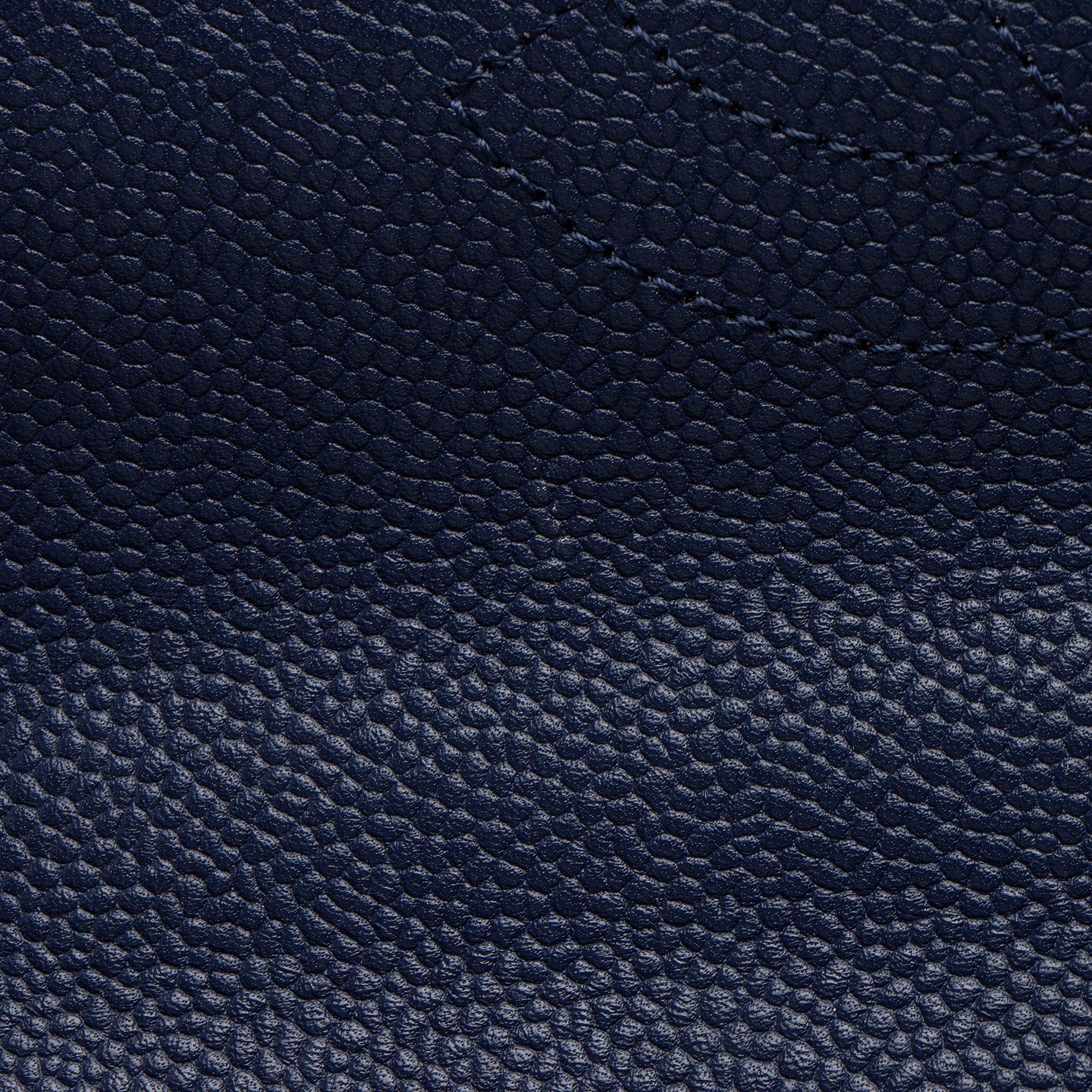 Chanel Caviar Leather Chic Affinity Top Handle (SHF-ocTgVA)