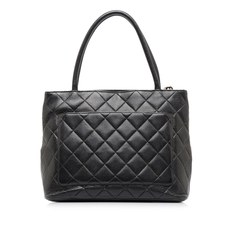 Chanel Caviar Medallion Tote Bag (SHG-fR3L7k) – LuxeDH