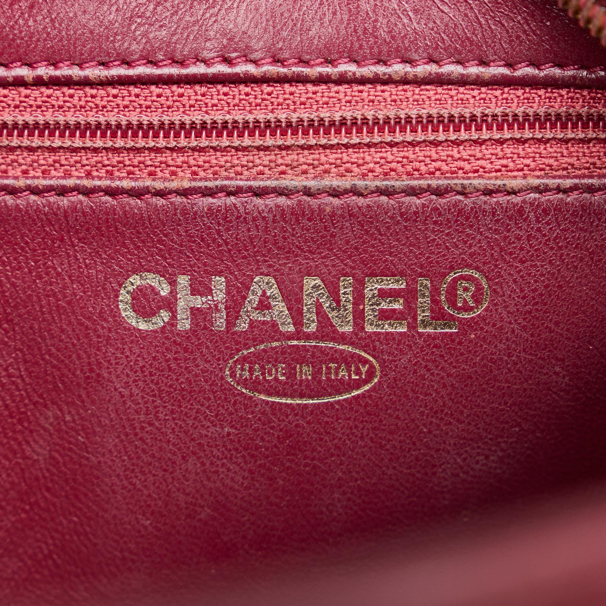 Chanel Caviar Medallion Tote (SHG-MUMoiU)