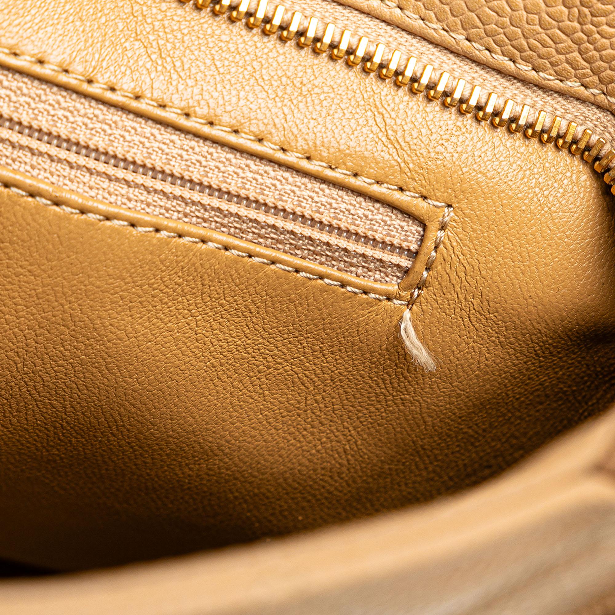 Chanel Caviar Medallion Tote (SHG-Pto6KD)