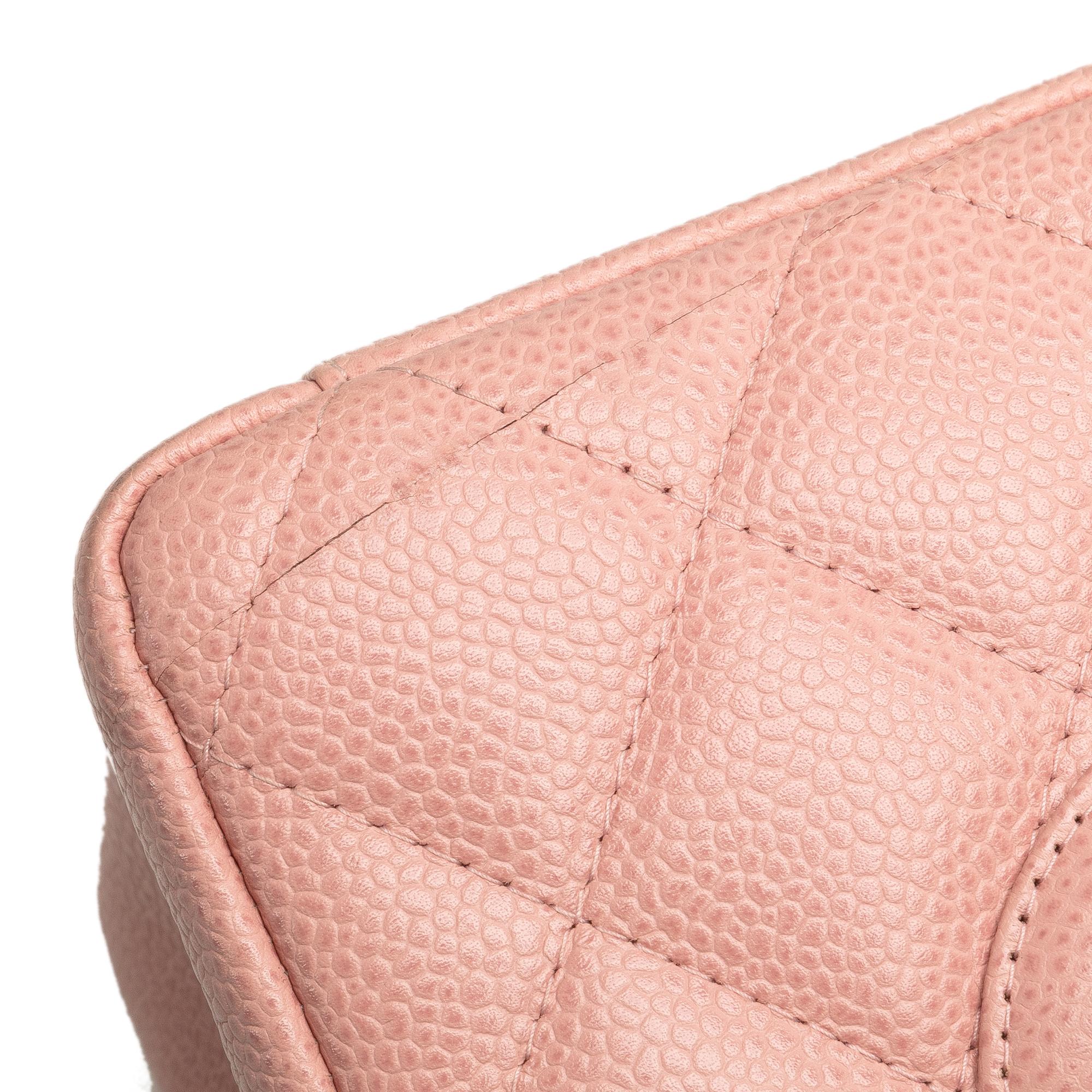 Chanel Caviar Petite Shopping Tote (SHG-Scfqjp)