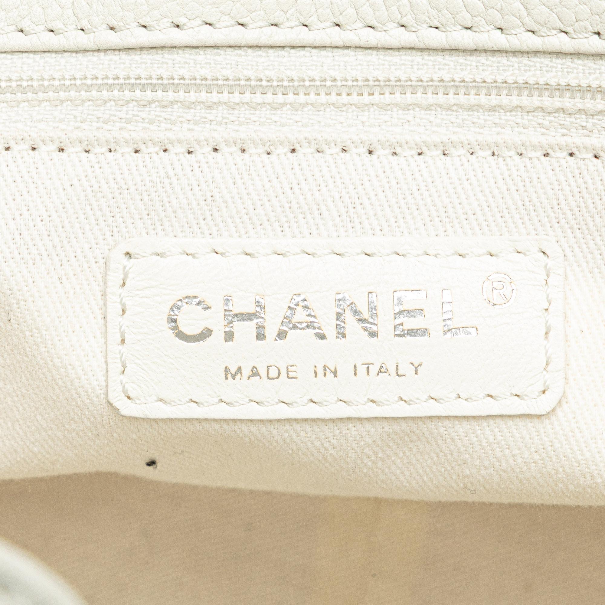 Chanel Caviar Petite Shopping Tote