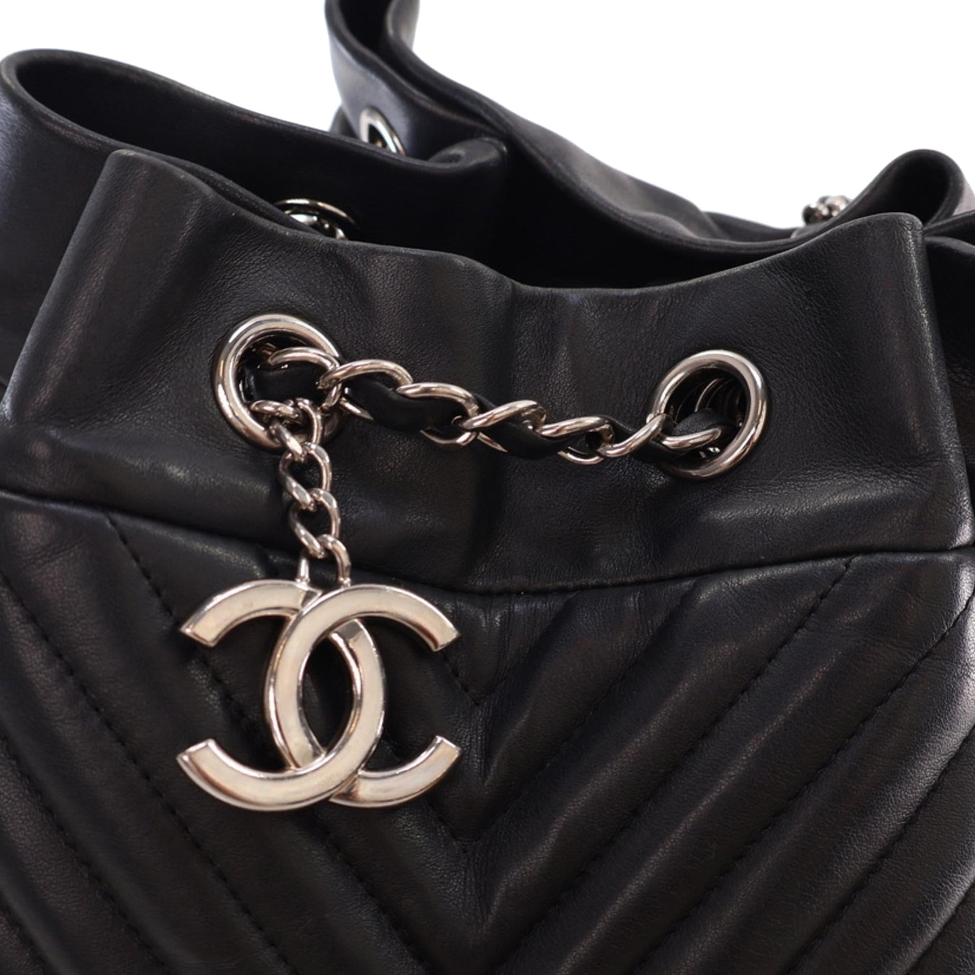 Chanel Chevron Calfskin Urban Spirit Bucket Bag (SHG-Fev4j8)