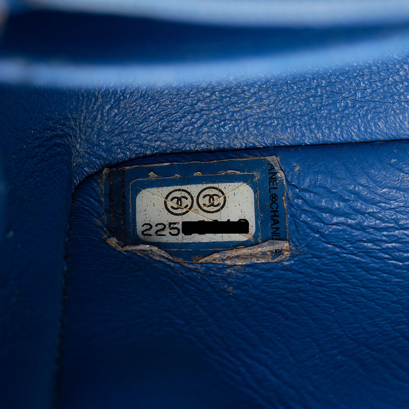 Chanel Chevron Caviar Leather Square Mini Flap Bag (SHF-OSPKli)