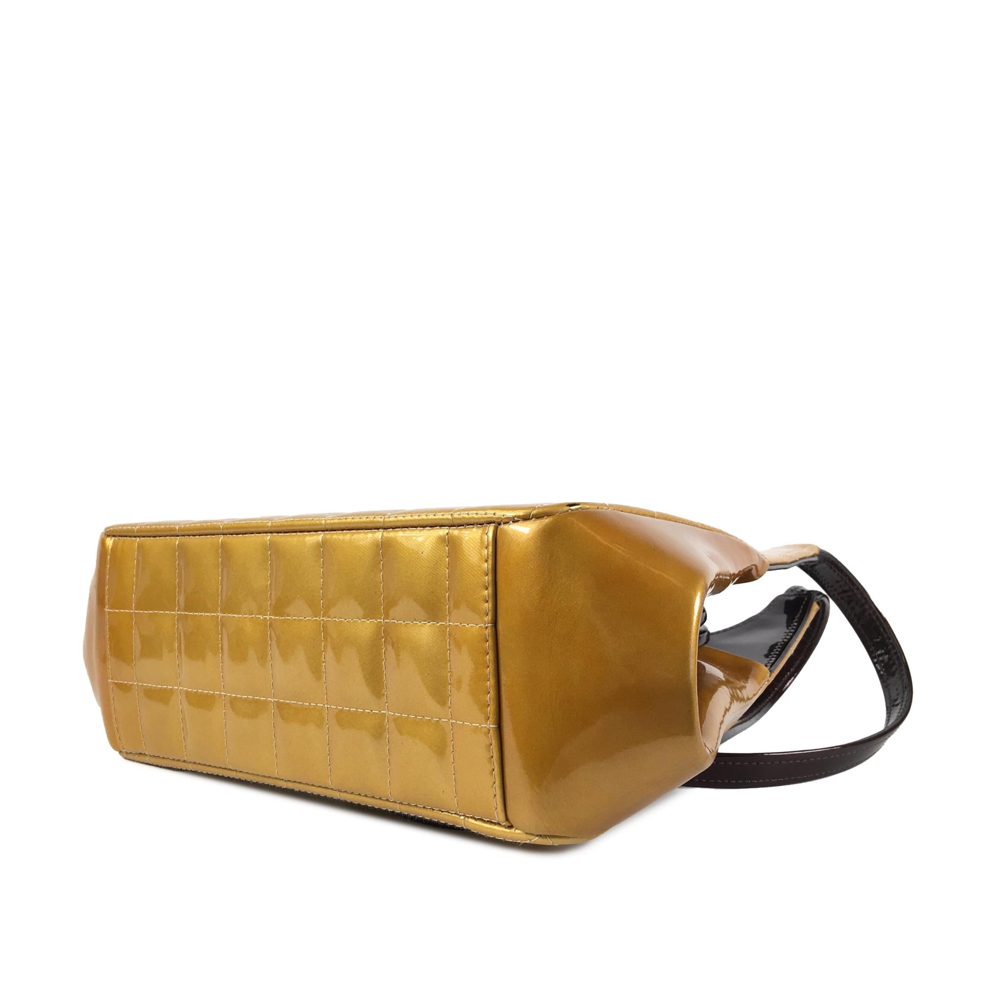 Chanel Chocolate Bar Patent Shoulder Bag (SHG-Fp3vtQ)