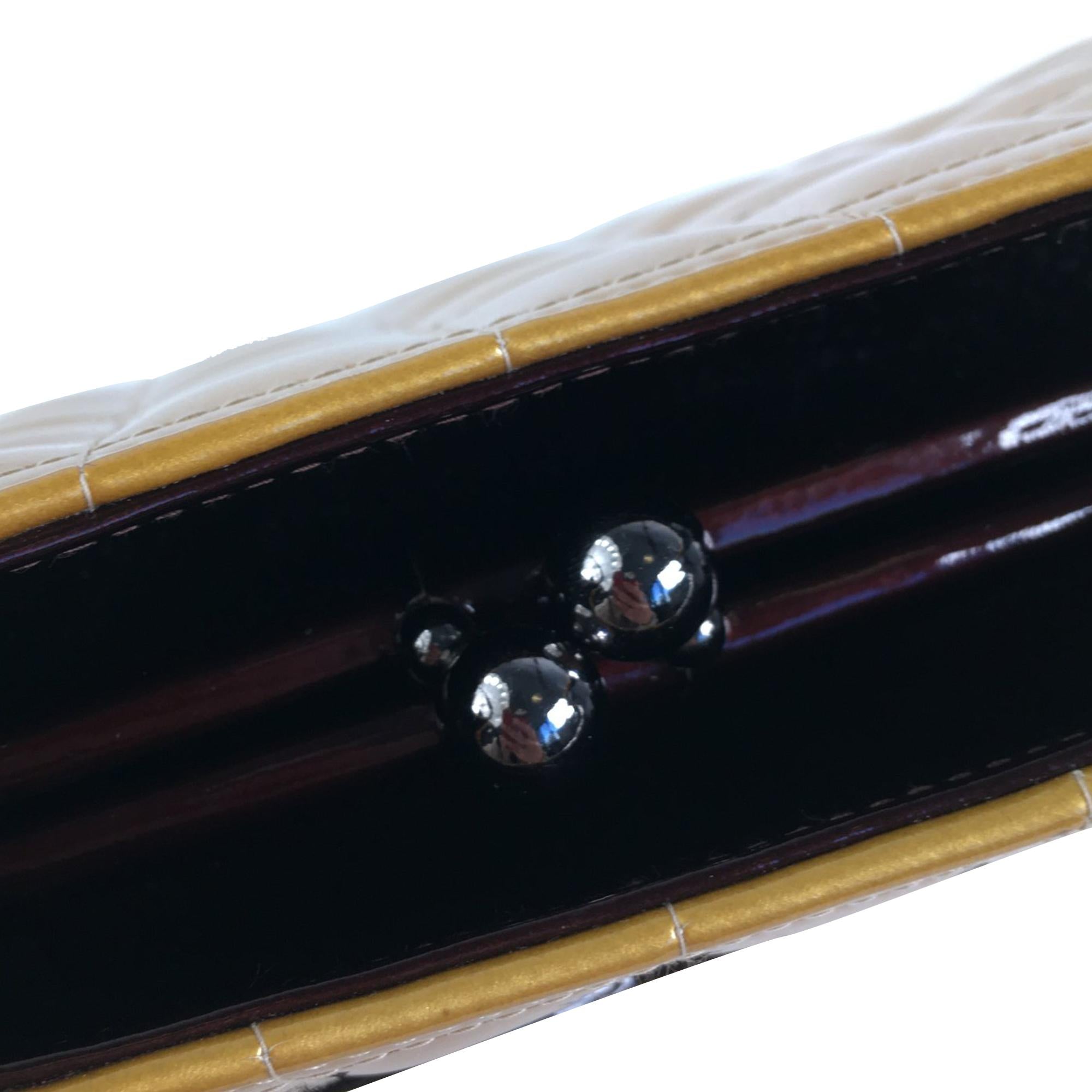 Chanel Chocolate Bar Patent Shoulder Bag (SHG-Fp3vtQ)