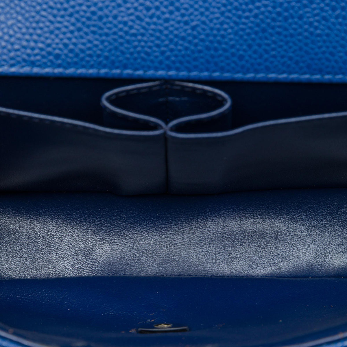 Chanel Classic Caviar East West Single Flap