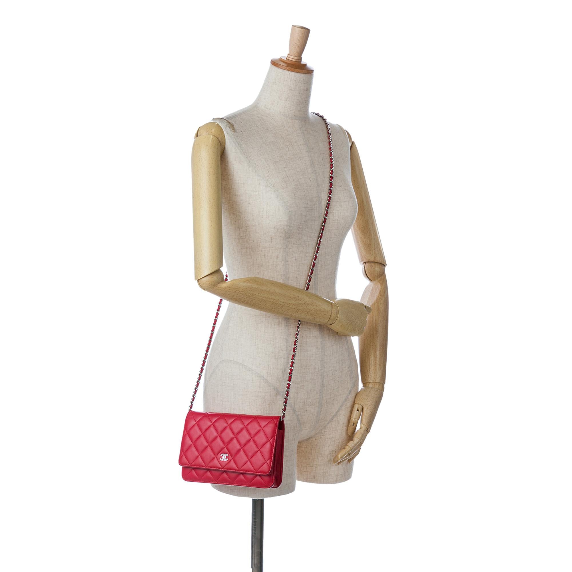 Chanel Classic Lambskin Wallet on Chain