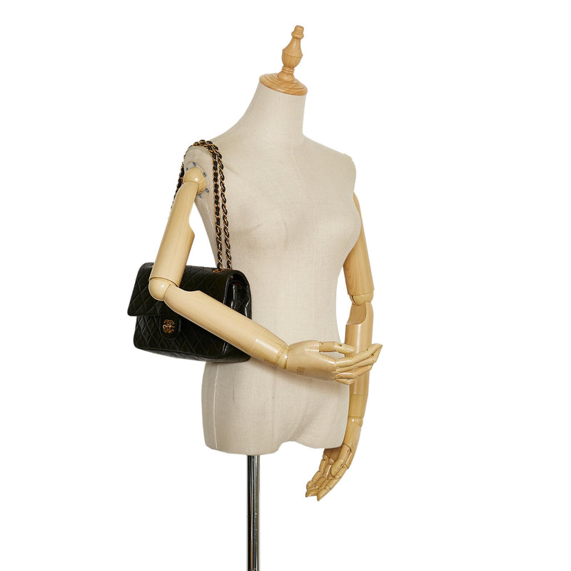 Chanel Classic Medium Lambskin Double Flap Bag (SHG-XJGYcz) – LuxeDH