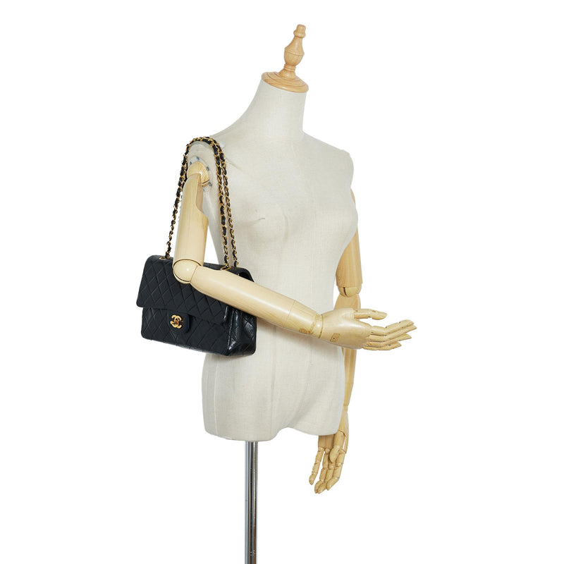 Chanel classic medium lambskin clearance