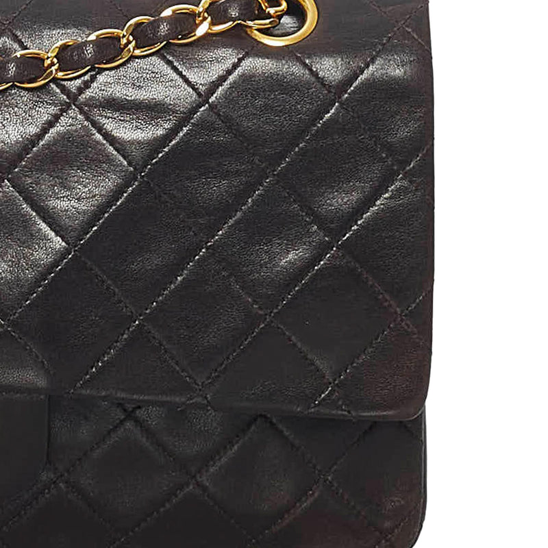 Chanel Classic Medium Lambskin Leather Double Flap Bag (SHG-31351) – LuxeDH
