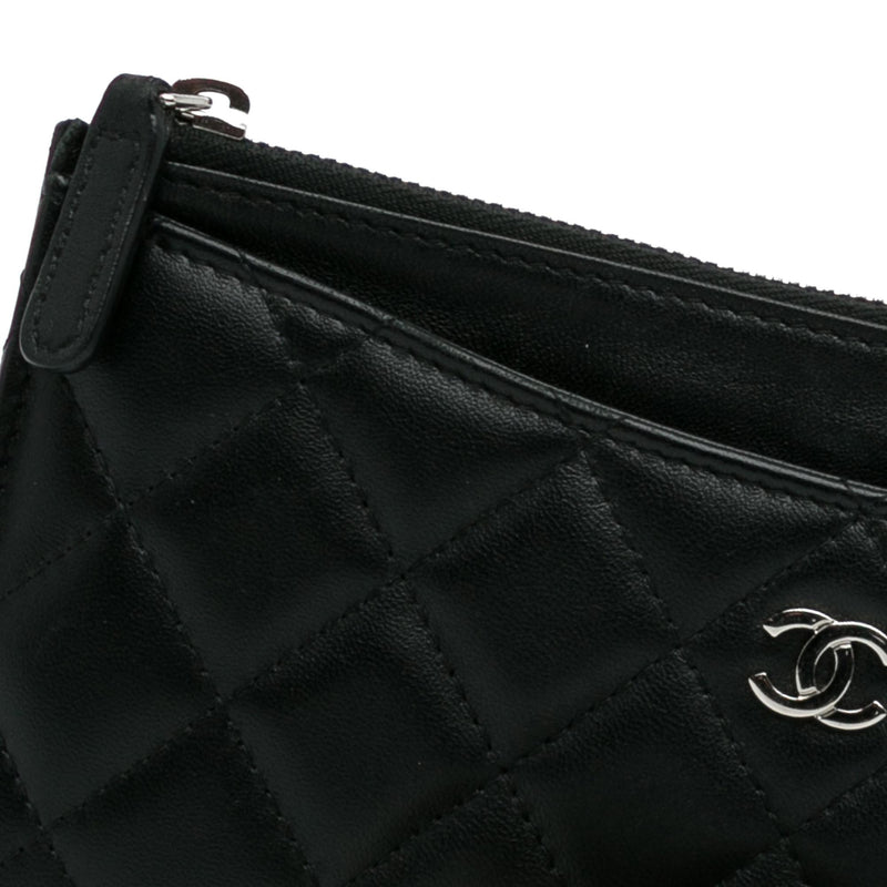 Chanel Classic Quilted Lambskin Zip Wallet (SHG-J6cOXw)