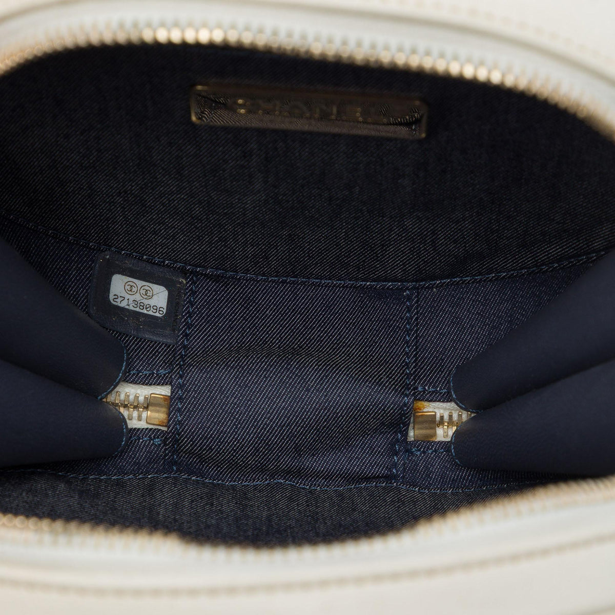 Chanel Crumpled Calfskin En Vogue Round Bag