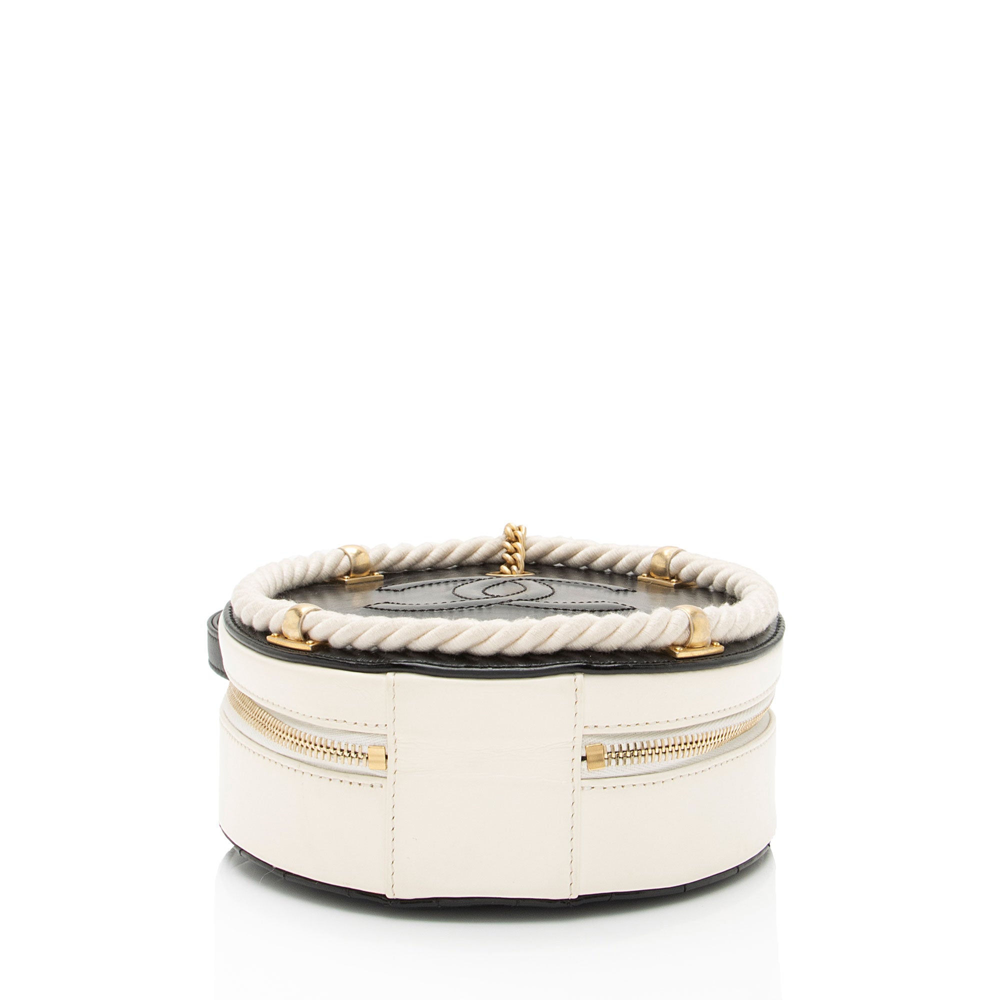 Chanel Crumpled Calfskin En Vogue Round Shoulder Bag