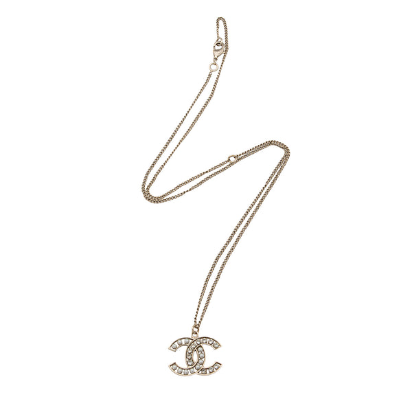Chanel Crystal Pearl CC Necklace (SHF-RxHf2H)