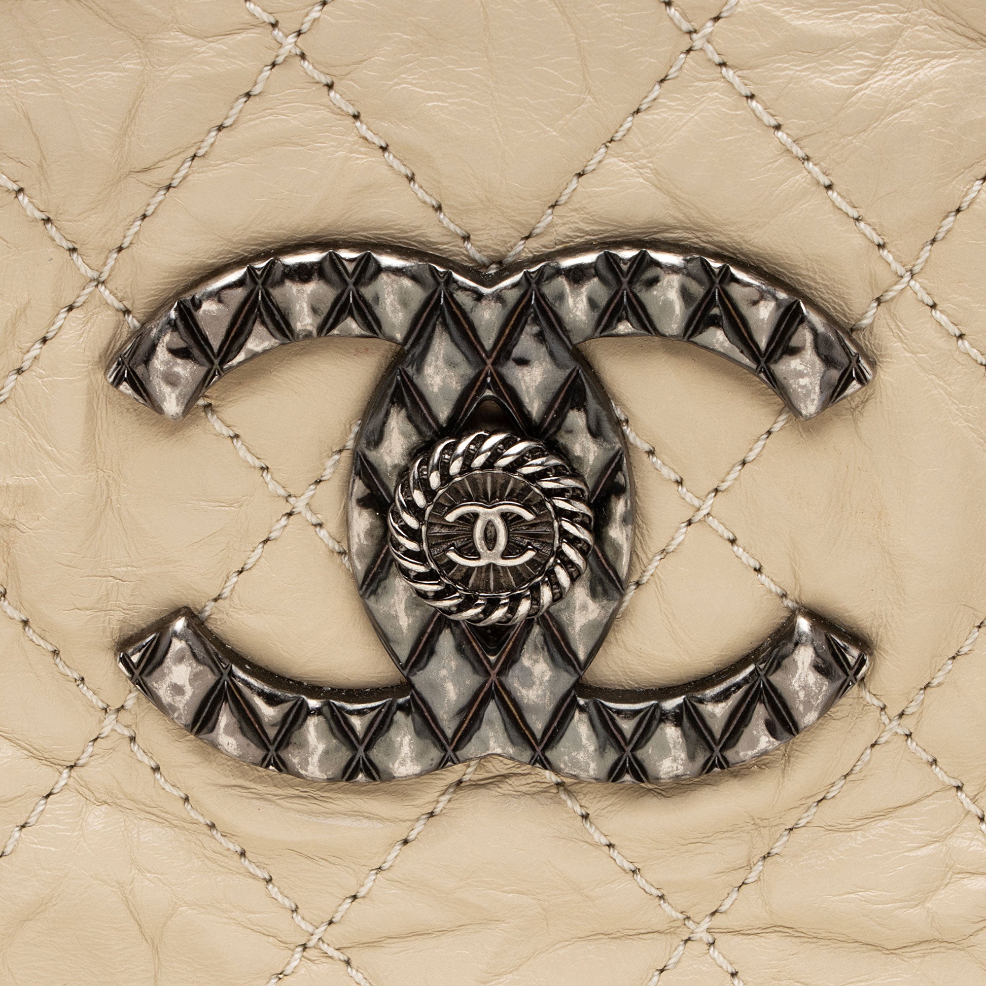 Chanel Distressed Lambskin Coco Rider Large Bowler Bag (SHF-B7H8qF)