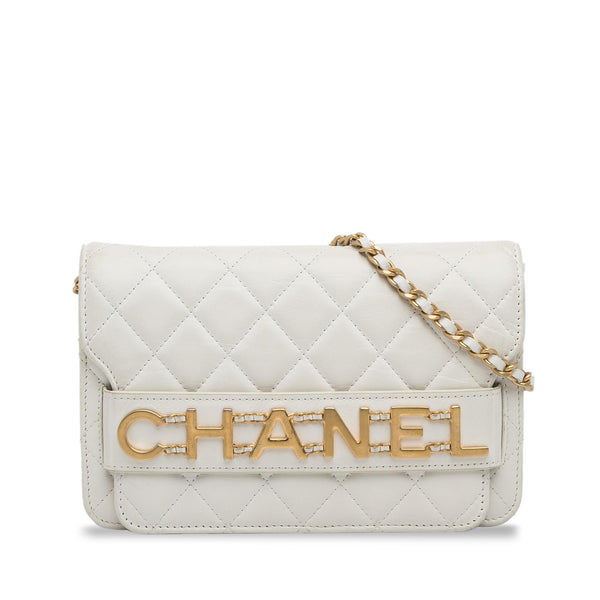 Chanel Enchained Wallet on Chain (SHG-8yJJ7L)