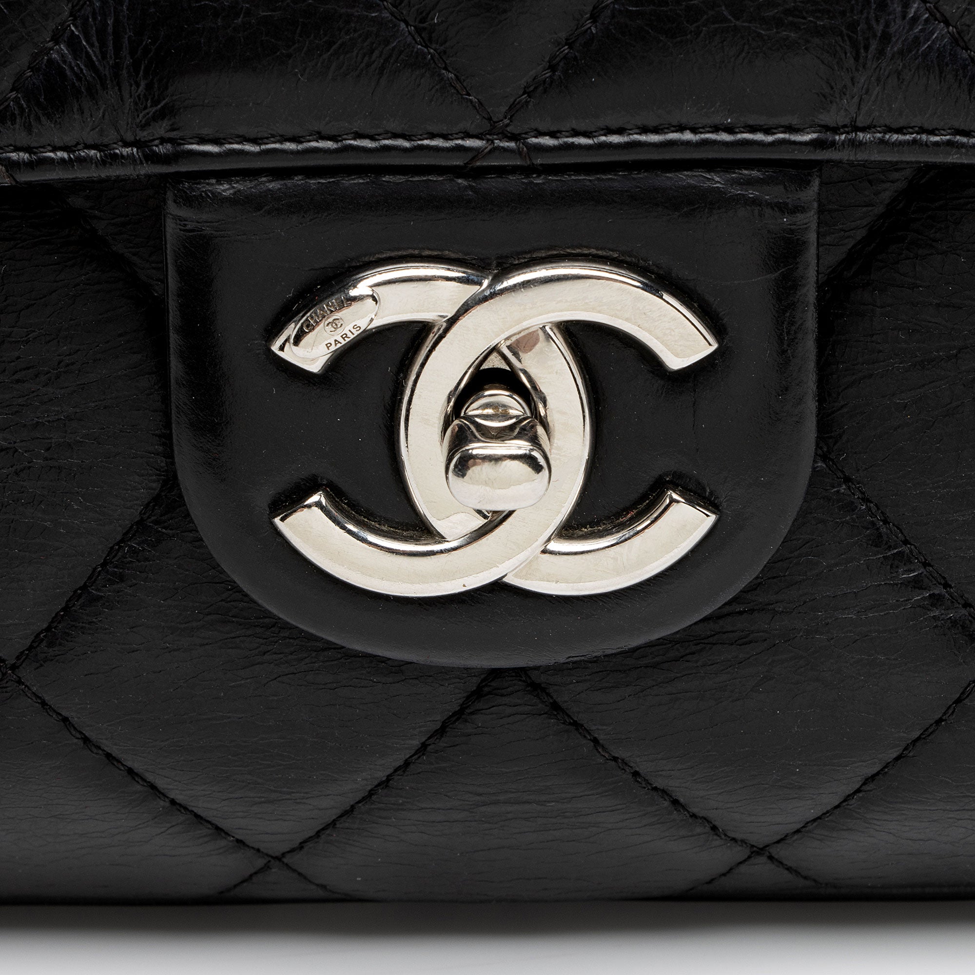 Chanel Glazed Calfskin CC Delivery Small Shopping Tote (SHF-AR0t7R)