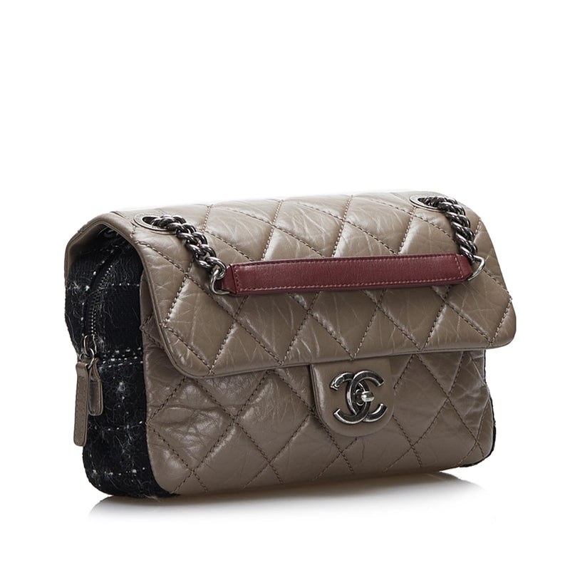 Chanel Glazed Matelasse Portobello Flap Bag (SHG-HqIza9)