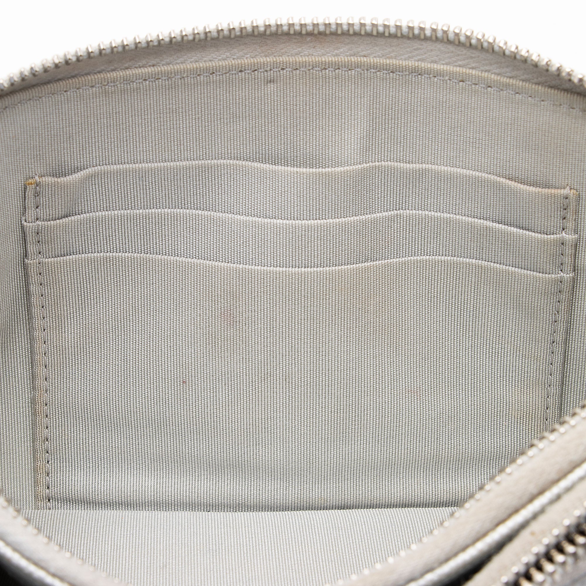 Chanel Iridescent Caviar Leather Vintage Mademoiselle Clutch with Chain (SHF-fdlQlw)