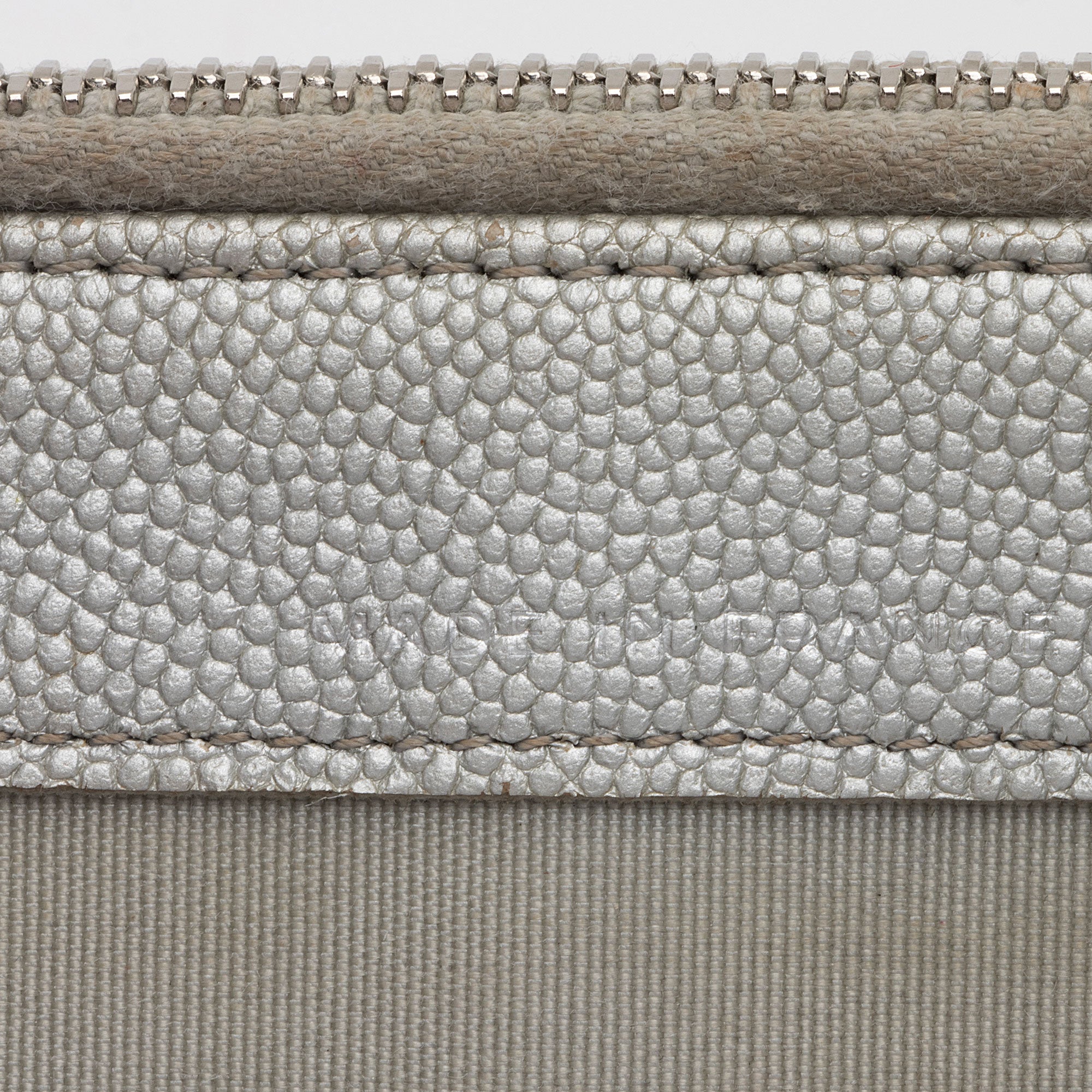 Chanel Iridescent Caviar Leather Vintage Mademoiselle Clutch with Chain (SHF-fdlQlw)