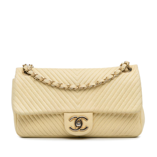 Chanel Jumbo Chevron Single Flap Bag (SHG-JJ2JXA)