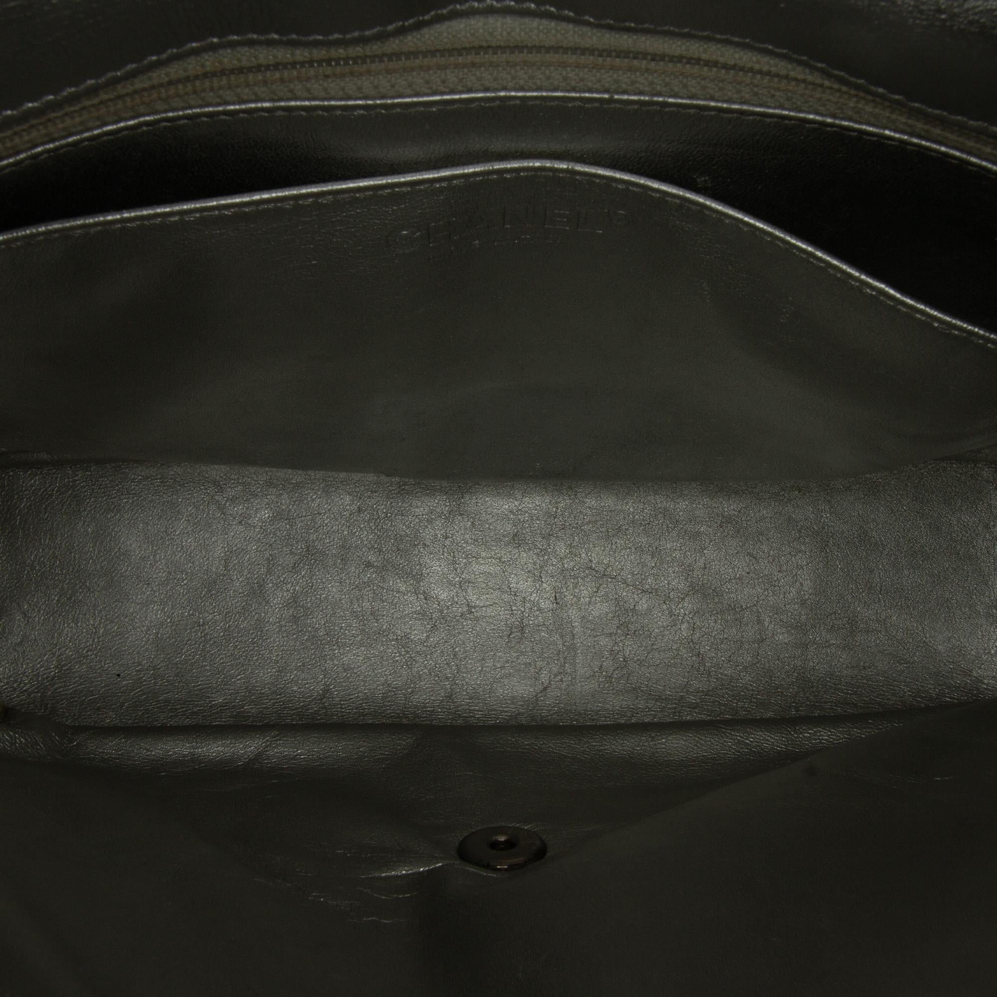 Chanel Jumbo Classic Lambskin Single Flap (SHG-jnZgY3)