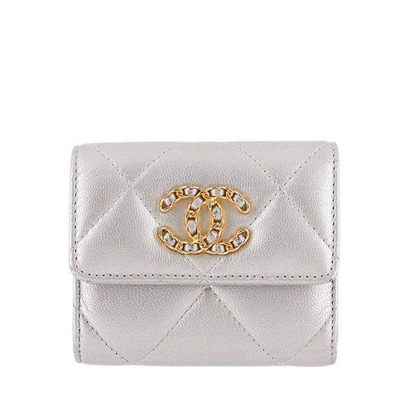 Chanel Lambskin 19 Flap Trifold Wallet (SHG-bN7hwE)