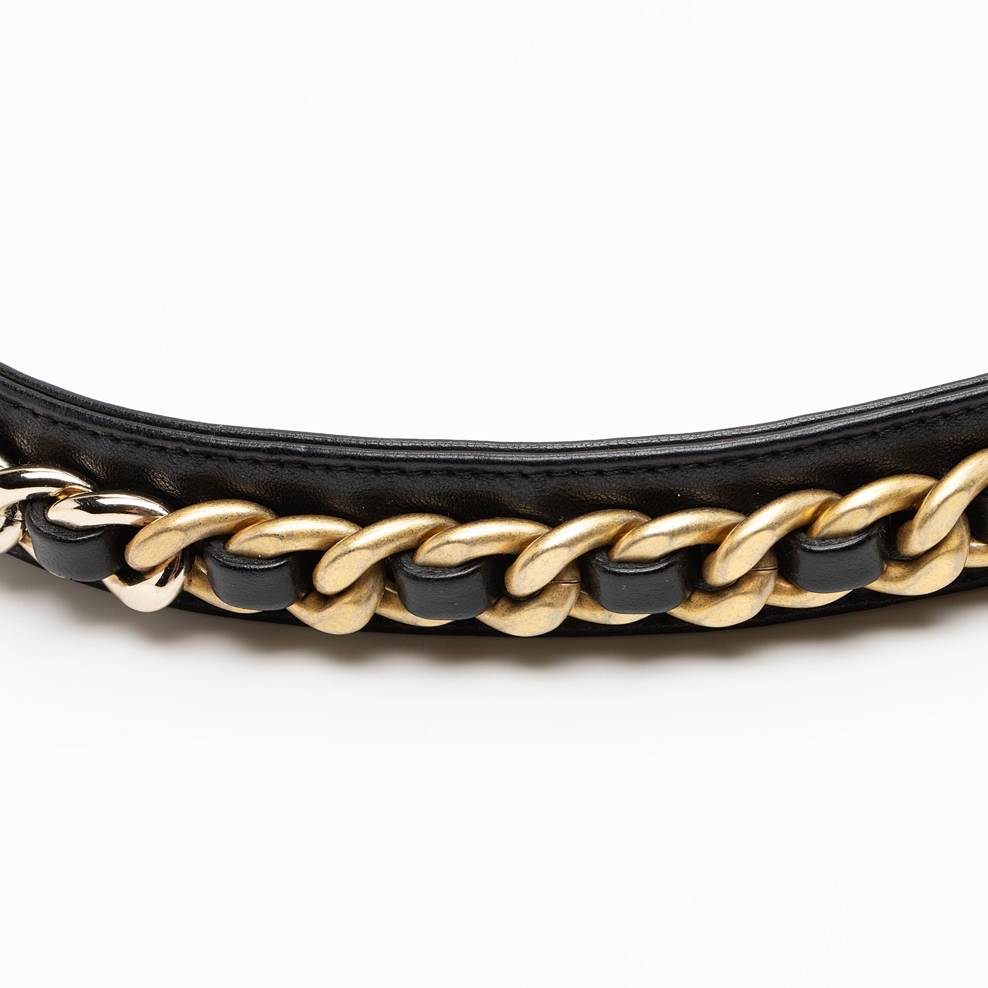 Chanel Lambskin 19 Medium Flap Shoulder Bag (SHF-boGp4i)