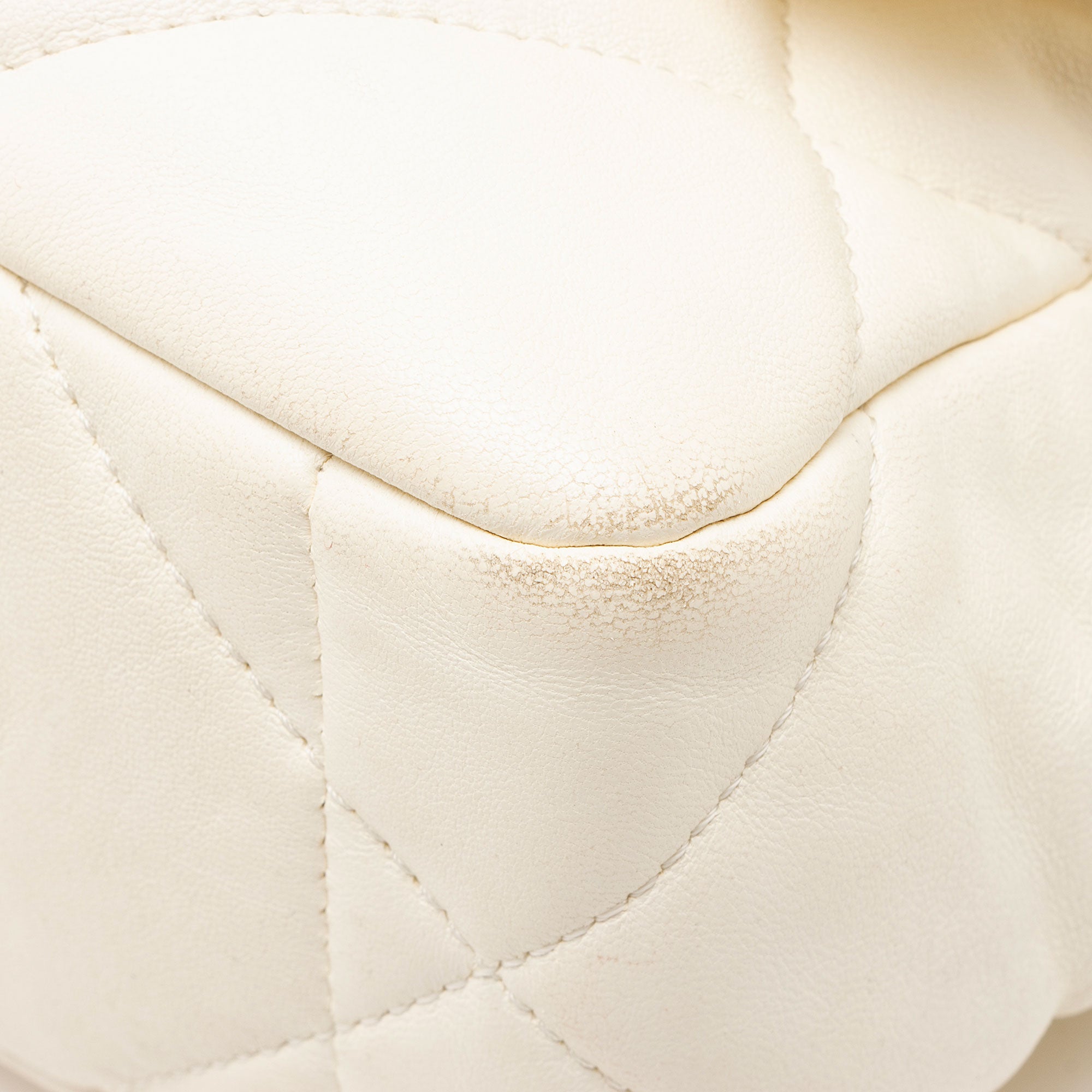 Chanel Lambskin 19 Medium Flap Shoulder Bag