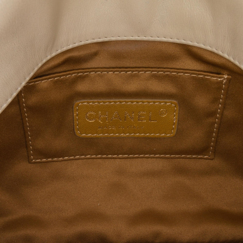 Chanel Lambskin 225 Flap (SHG-55KtHR)
