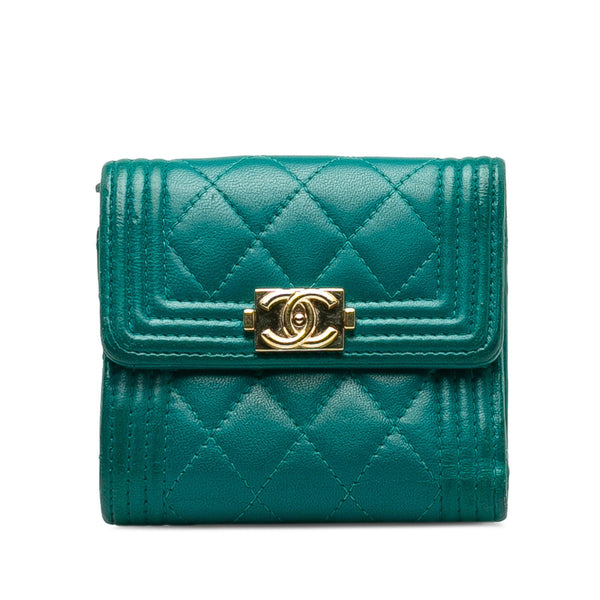 Chanel Lambskin Boy Flap Compact Wallet (SHG-nCKbOp)