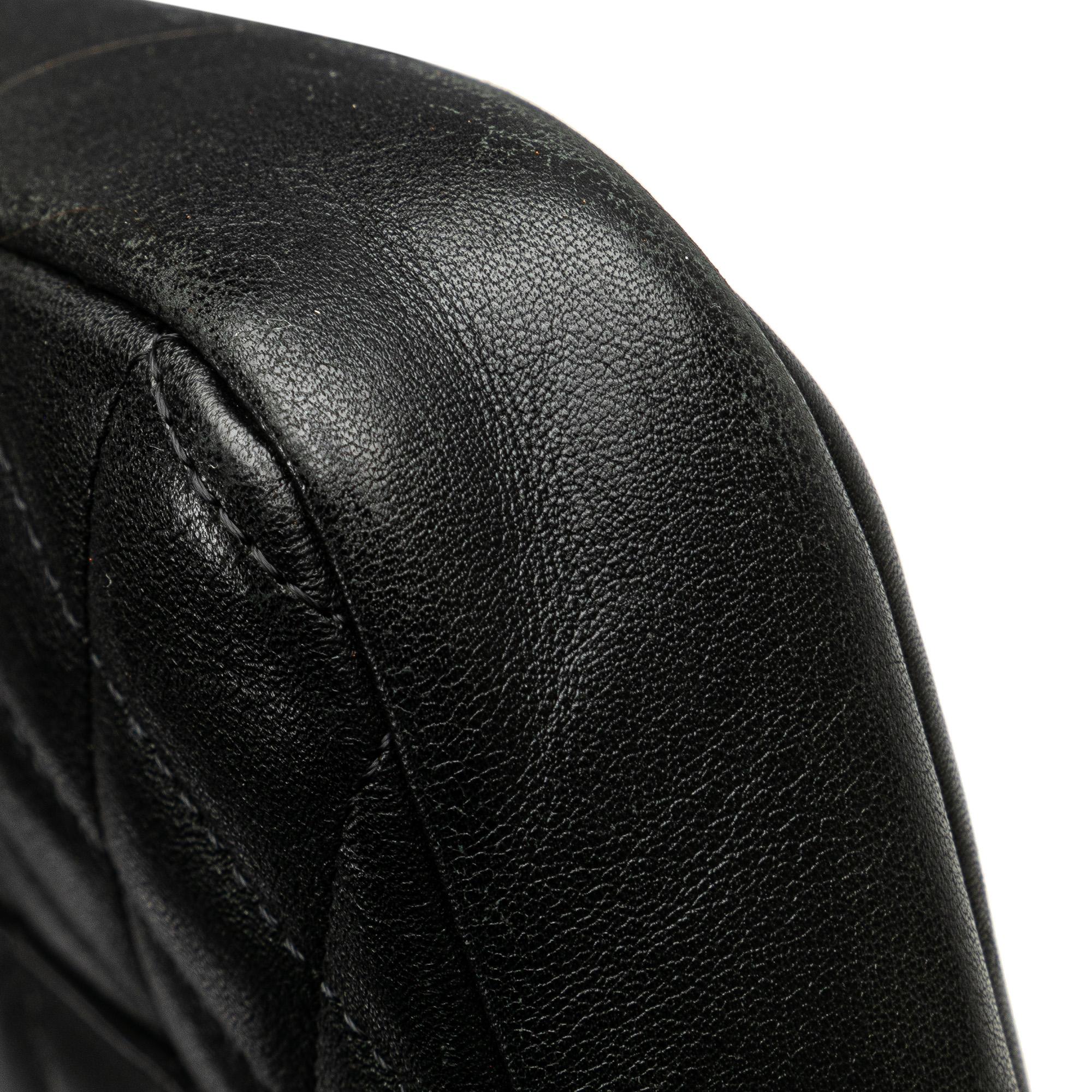 Chanel Lambskin Cambon Ligne Crossbody (SHG-UkBiF8)