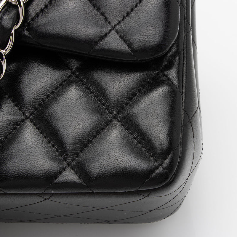 Chanel Lambskin Classic Jumbo Double Flap Bag (SHF-uoXjxo)