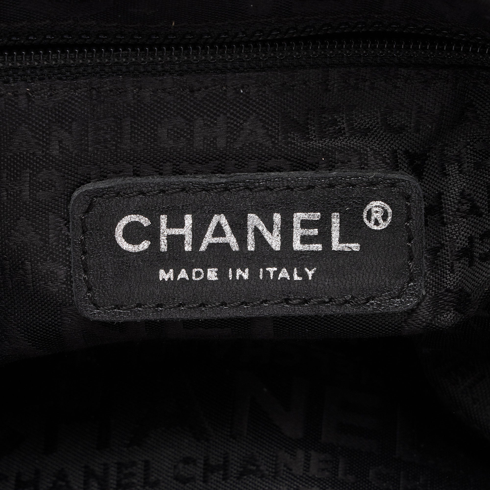 Chanel Lambskin LAX Accordion Shoulder Bag (SHF-WhynN4)