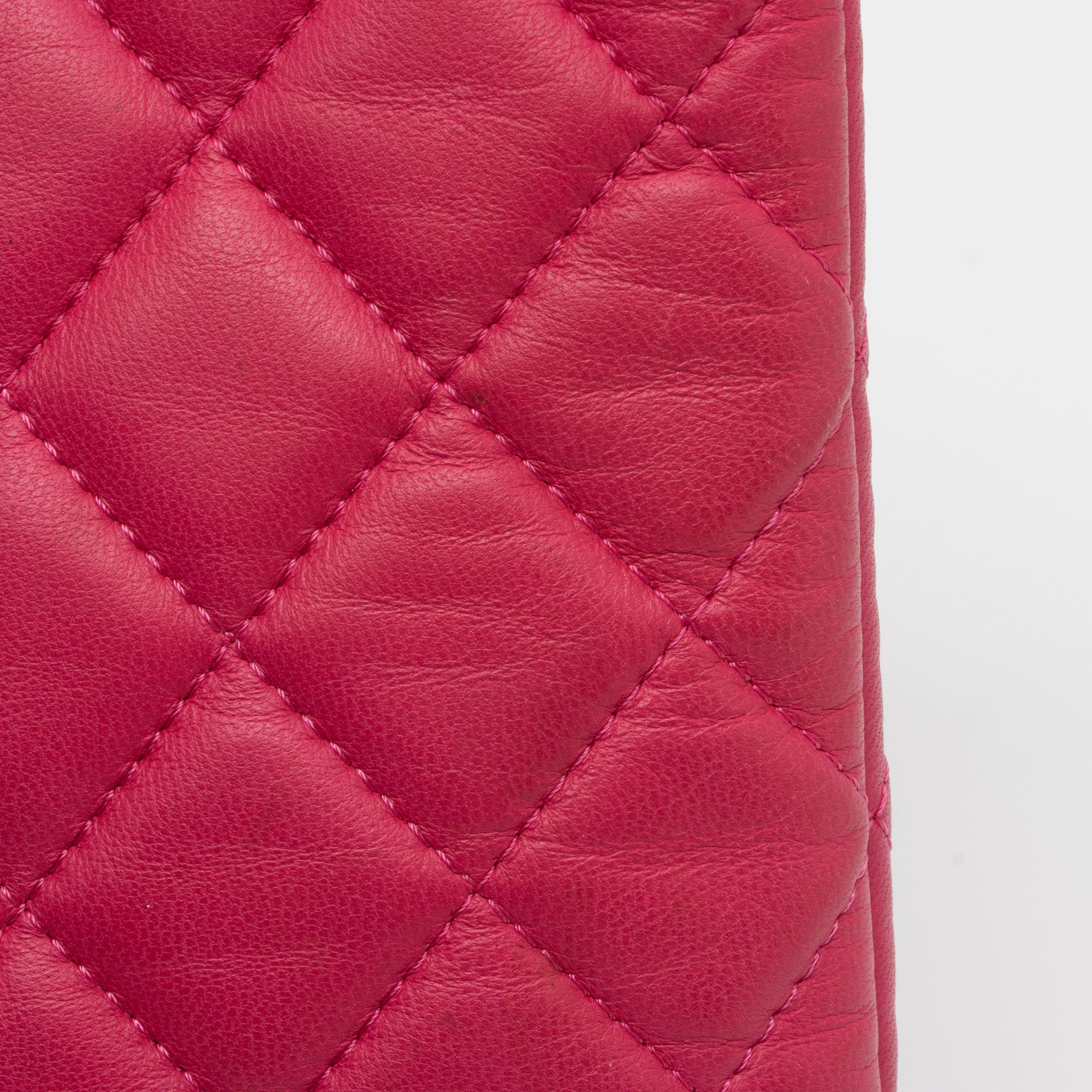 Chanel Lambskin Large O-Case (SHF-tCz0r4)