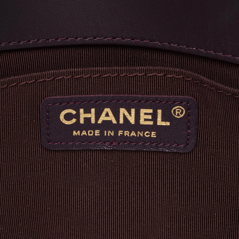 Chanel Lambskin Old Medium Boy Bag (SHF-oGvtdy)
