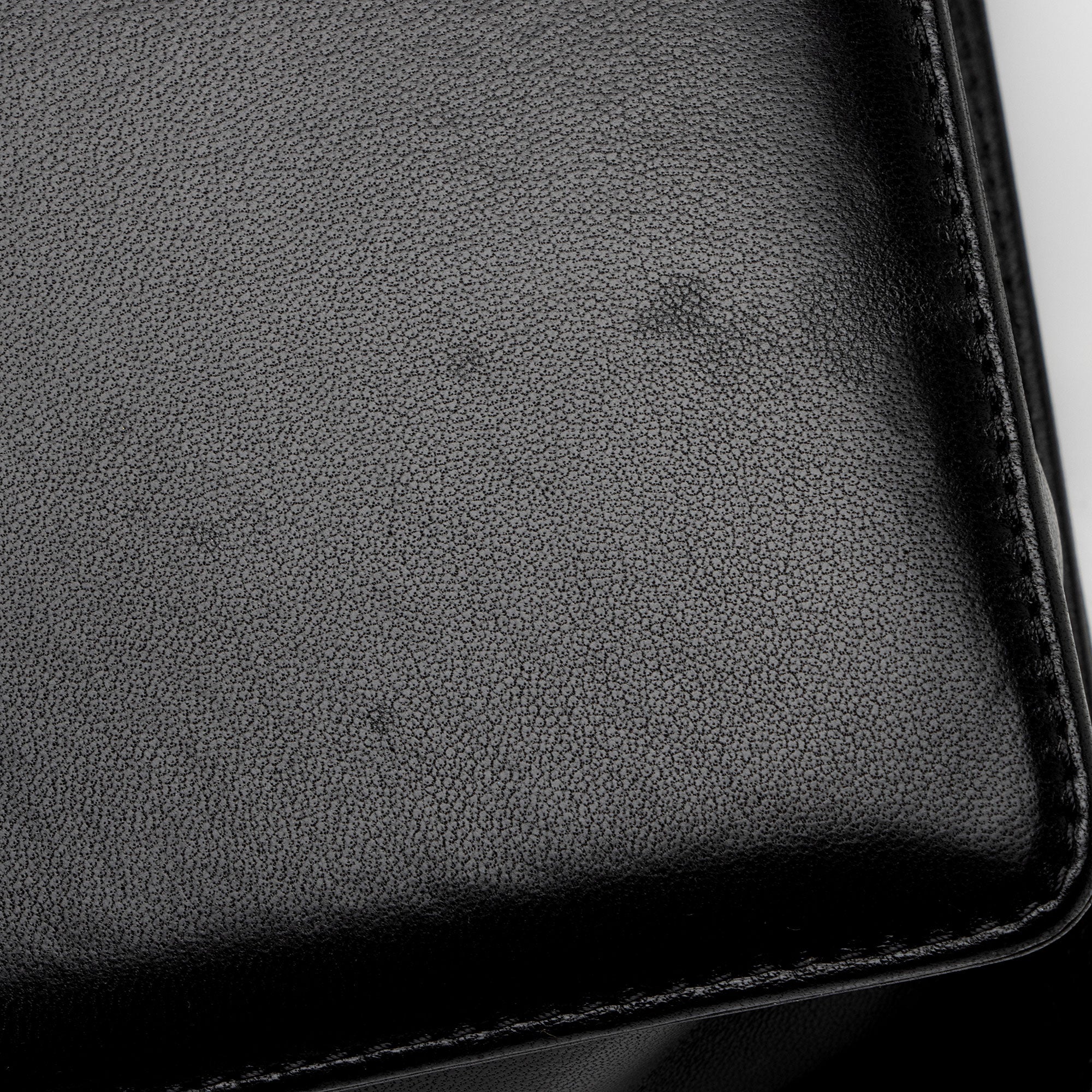 Chanel Lambskin Old Medium Boy Bag (SHF-hdtBBY)